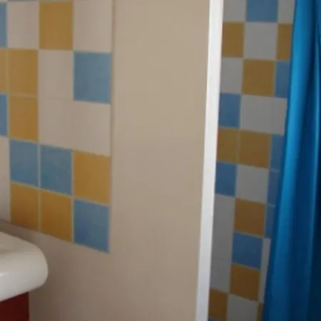 펜션 Maison Confortable Proche - 6 Pers. - Fr-1-823-162